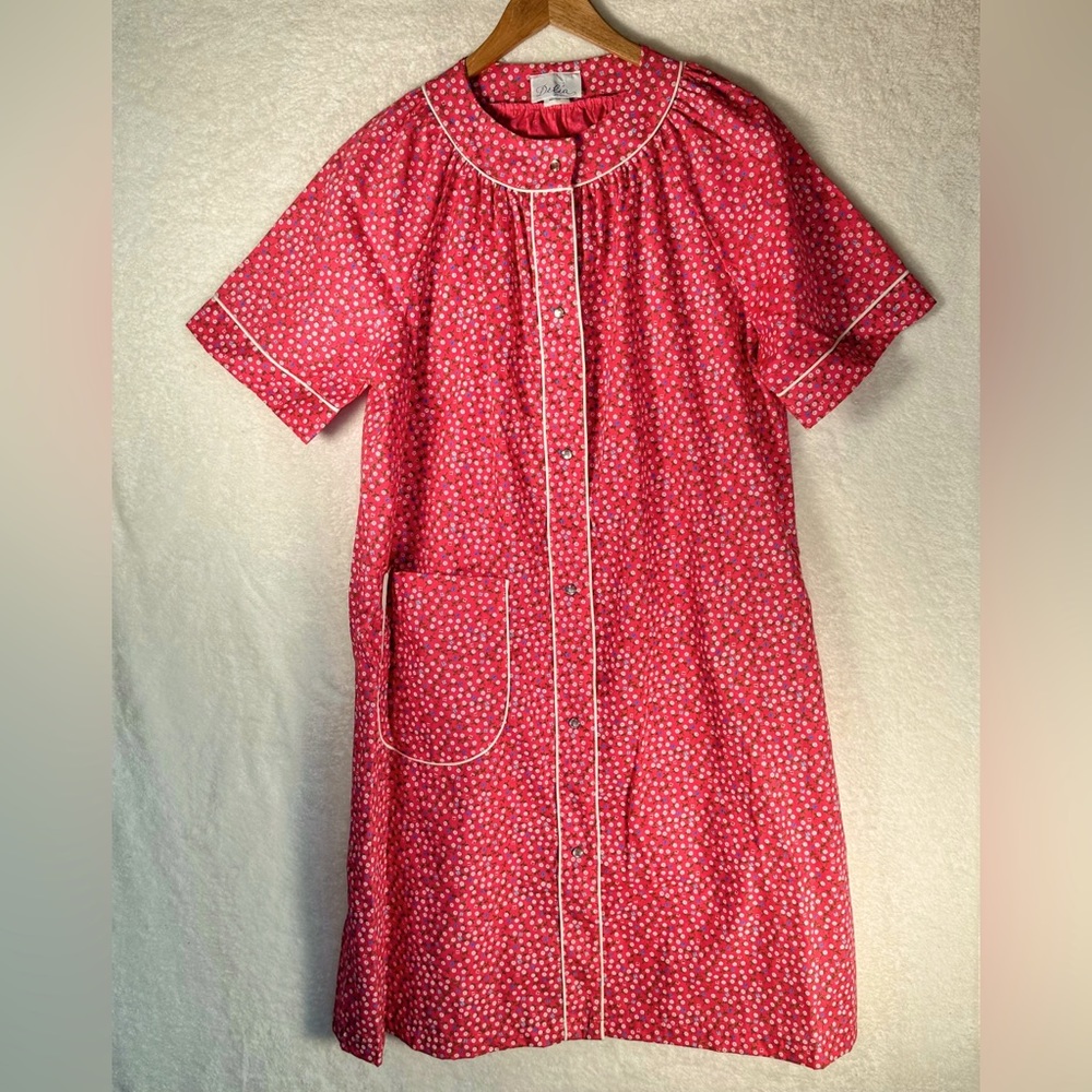 Delia Red floral snap front house coat sleep dress with pocket medium NWOT Vtg